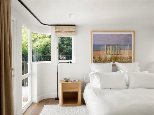 52 N Portola  , Laguna Beach, CA