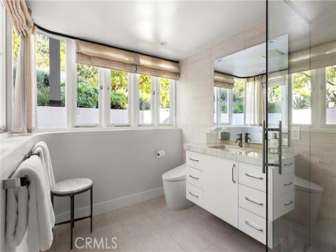 52 N Portola  , Laguna Beach, CA