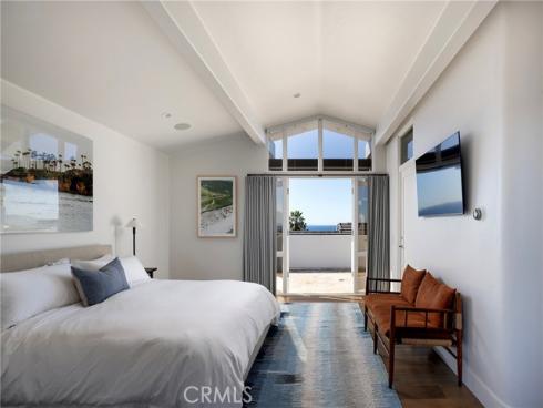 52 N Portola  , Laguna Beach, CA