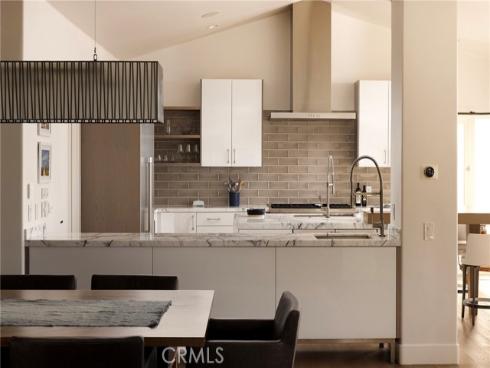 52 N Portola  , Laguna Beach, CA