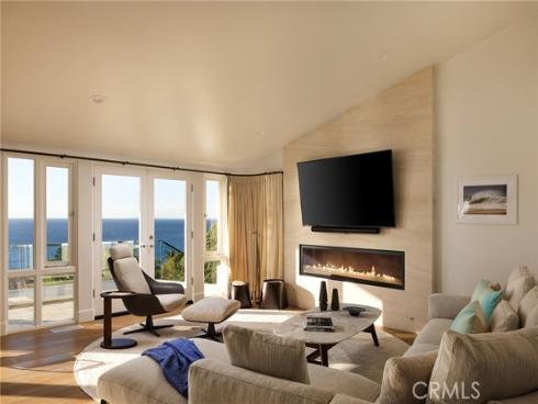 52 N Portola  , Laguna Beach, CA