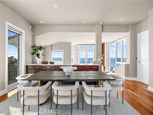 1076  Skyline   Drive, Laguna Beach, CA