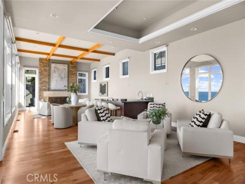 1076  Skyline   Drive, Laguna Beach, CA