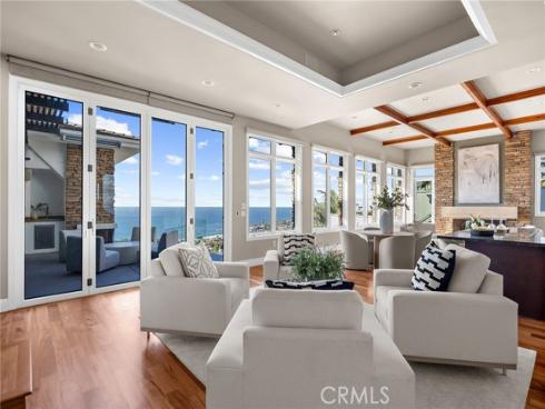 1076  Skyline   Drive, Laguna Beach, CA