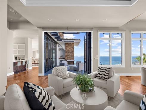 1076  Skyline   Drive, Laguna Beach, CA