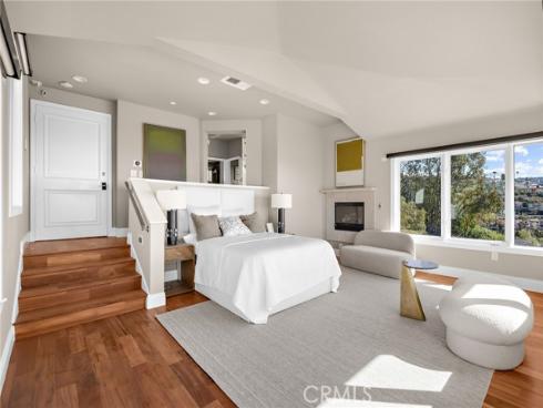 1076  Skyline   Drive, Laguna Beach, CA