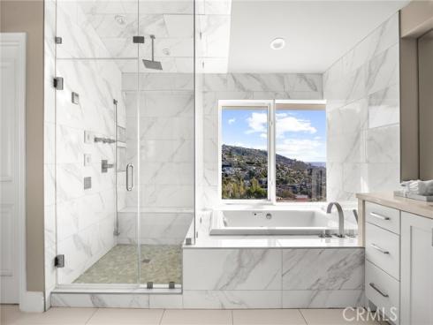 1076  Skyline   Drive, Laguna Beach, CA