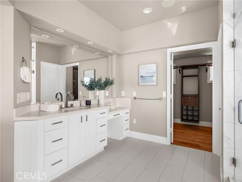 1076  Skyline   Drive, Laguna Beach, CA