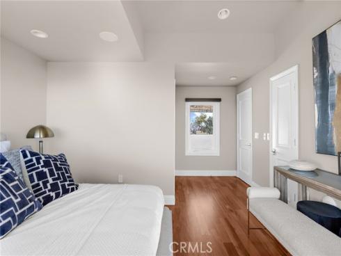 1076  Skyline   Drive, Laguna Beach, CA