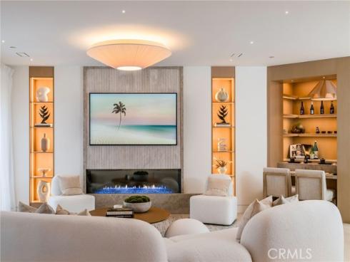 1  Stickley   Drive, Laguna Beach, CA