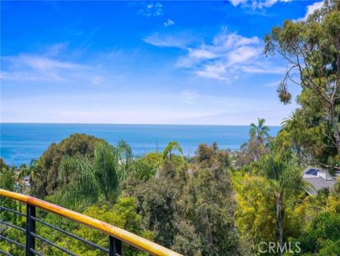 686  Diamond Street  , Laguna Beach, CA