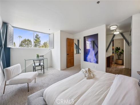 686  Diamond Street  , Laguna Beach, CA