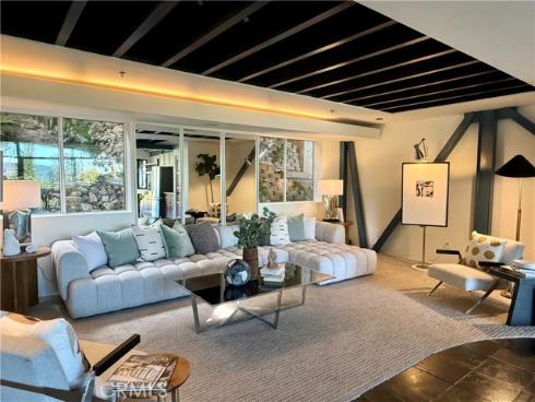 686  Diamond Street  , Laguna Beach, CA