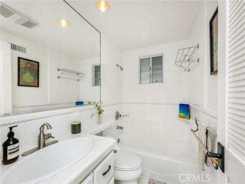 1071  Oro   Street, Laguna Beach, CA