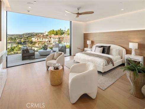 840  Gainsborough  , Laguna Beach, CA