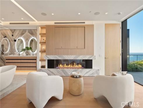 840  Gainsborough  , Laguna Beach, CA