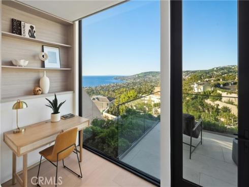 840  Gainsborough  , Laguna Beach, CA