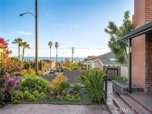 252  Chiquita  , Laguna Beach, CA