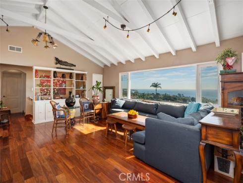 2 N Vista De La Luna  , Laguna Beach, CA