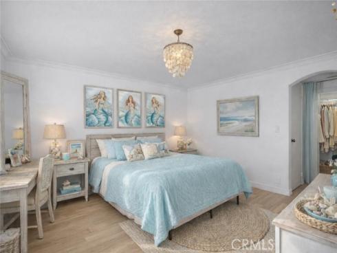 2 N Vista De La Luna  , Laguna Beach, CA