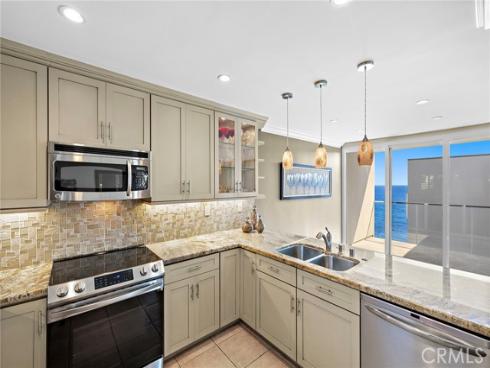 1585 S Coast  65 , Laguna Beach, CA