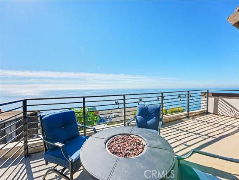 2590  Iris  , Laguna Beach, CA