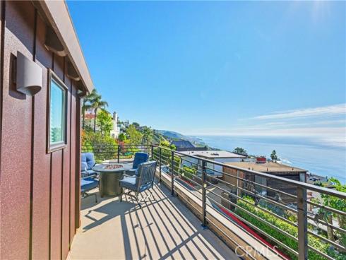 2590  Iris  , Laguna Beach, CA