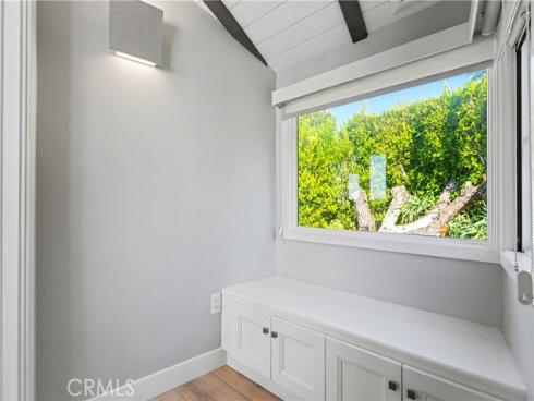 2590  Iris  , Laguna Beach, CA