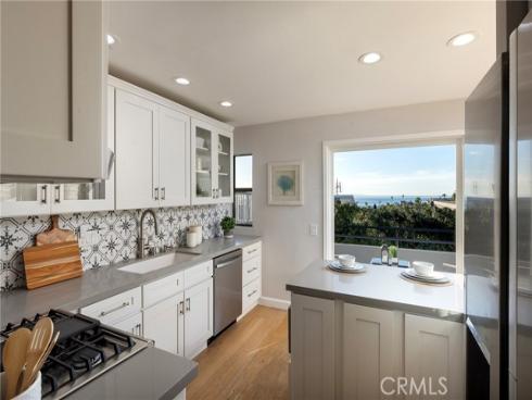 1077  Tia Juana  , Laguna Beach, CA