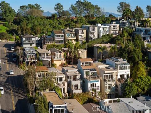 1077  Tia Juana  , Laguna Beach, CA