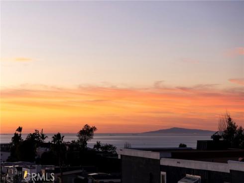 1077  Tia Juana  , Laguna Beach, CA