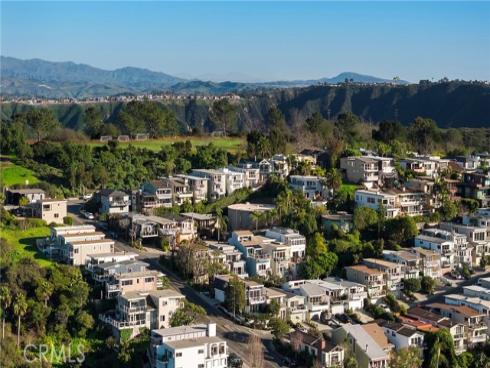 1077  Tia Juana  , Laguna Beach, CA