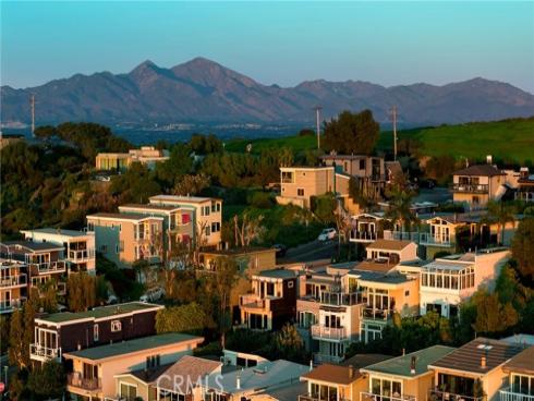 1077  Tia Juana  , Laguna Beach, CA