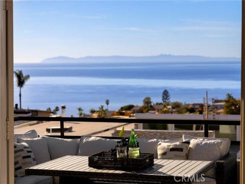 1077  Tia Juana  , Laguna Beach, CA