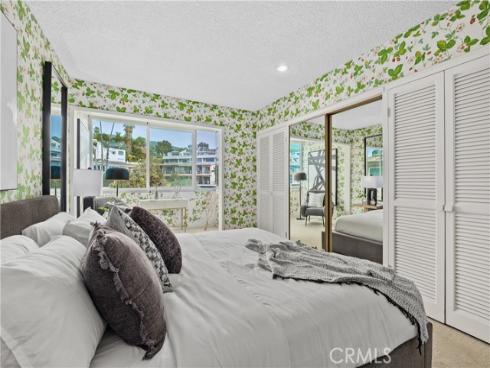631  Cliff Dr.  A-15 , Laguna Beach, CA