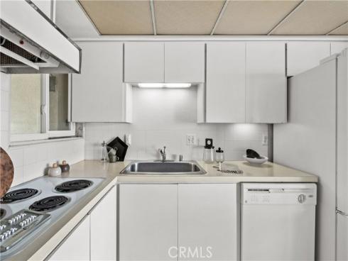 631  Cliff Dr.  A-15 , Laguna Beach, CA