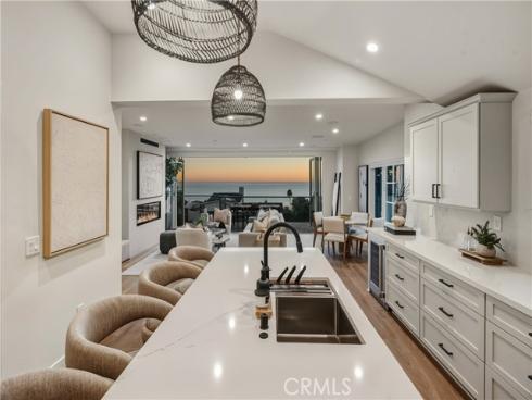 1369 N Coast   Highway, Laguna Beach, CA