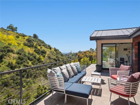 1435  Cerritos   Drive, Laguna Beach, CA