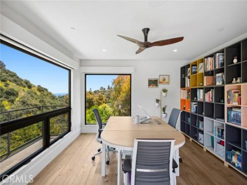 1435  Cerritos   Drive, Laguna Beach, CA