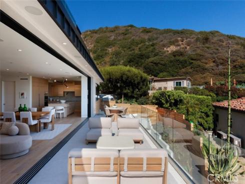 1105  Skyline   Drive, Laguna Beach, CA