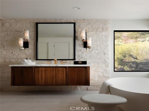 1105  Skyline   Drive, Laguna Beach, CA