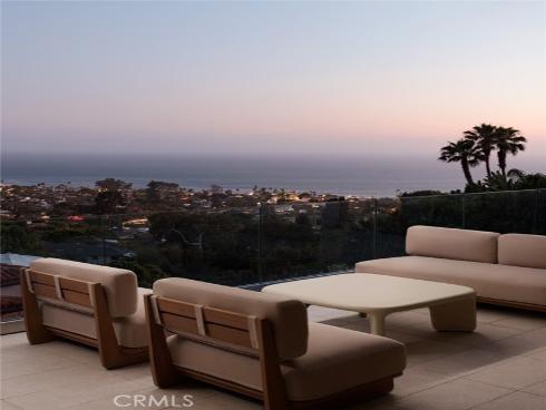 1105  Skyline   Drive, Laguna Beach, CA