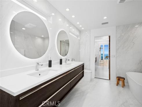 1061  Skyline   Drive, Laguna Beach, CA