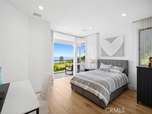 1061  Skyline   Drive, Laguna Beach, CA