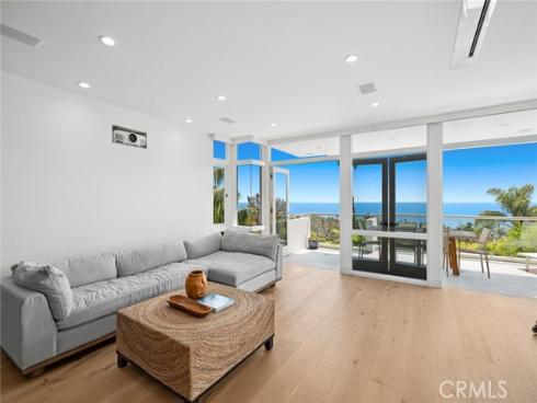 1061  Skyline   Drive, Laguna Beach, CA