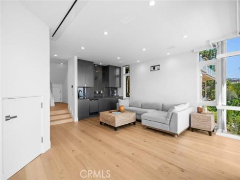 1061  Skyline   Drive, Laguna Beach, CA