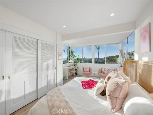 274  Grandview  , Laguna Beach, CA