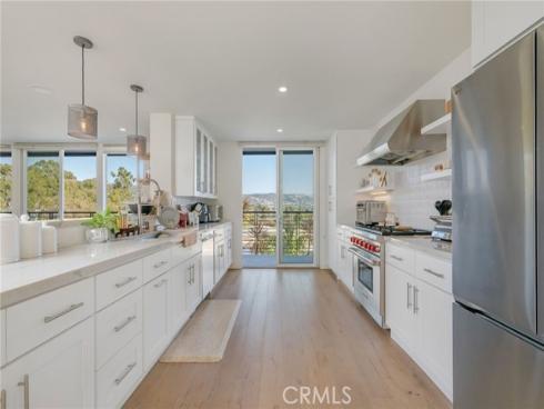 274  Grandview  , Laguna Beach, CA