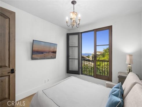 2100  Crestview   Drive, Laguna Beach, CA