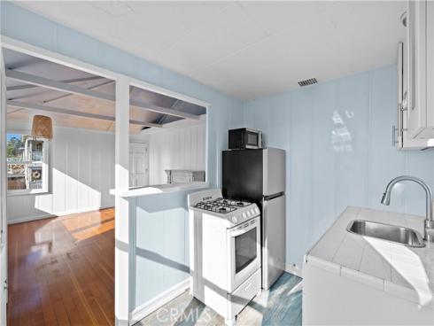 31692  3rd   Avenue, Laguna Beach, CA